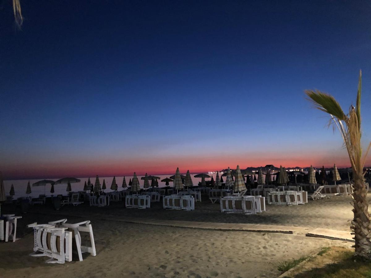 Summertime Luxury With Amazing Sea View Apartamento Durrës