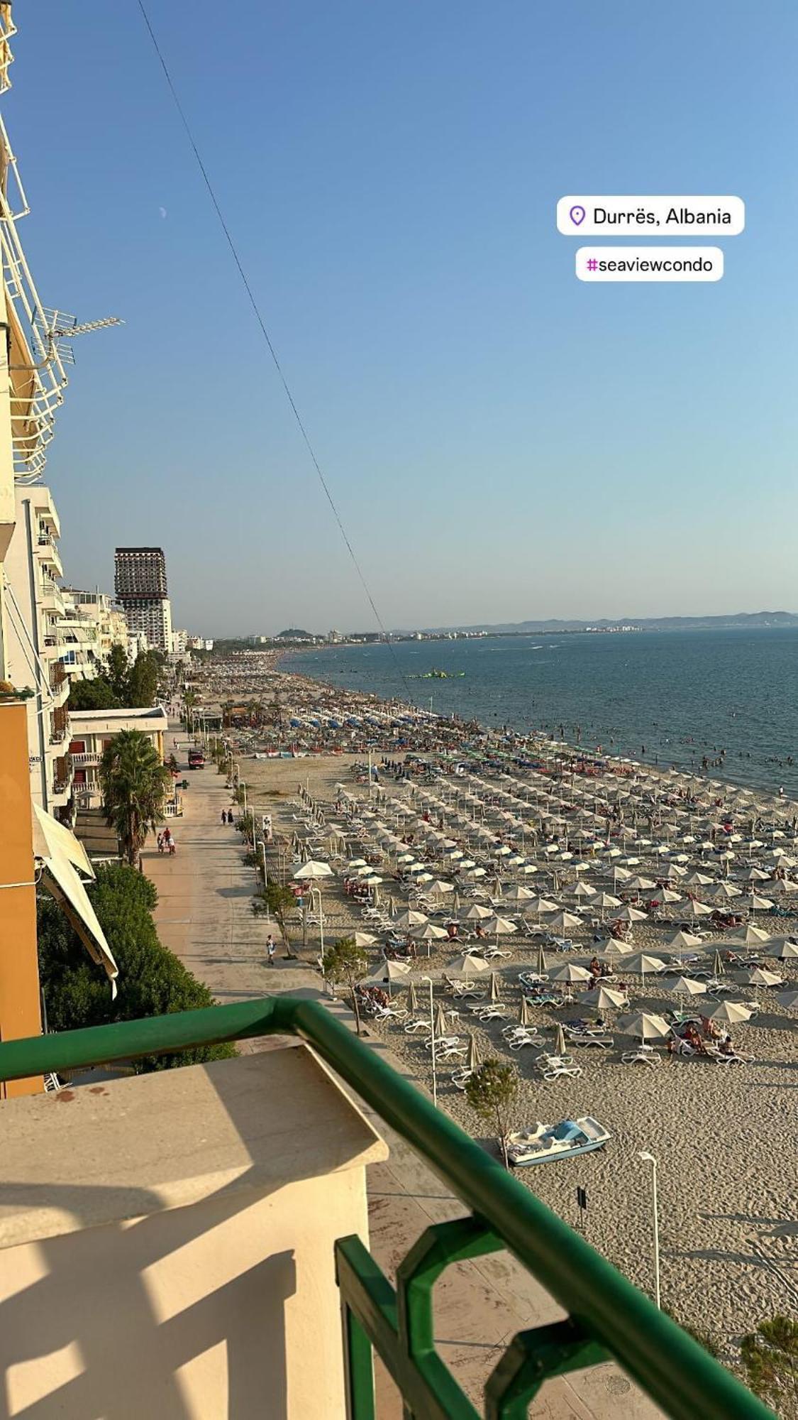 Summertime Luxury With Amazing Sea View Appartement Durrës